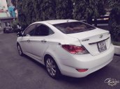 Chính chủ bán Hyundai Accent đời 2012, màu trắng, nhập khẩu