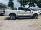 Bán Ford Ranger Wildtrak 3.2 đời 2016, màu trắng, xe nhập, 695tr