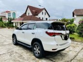 Bán Toyota Fortuner sản xuất năm 2019, màu trắng, 1 chủ từ đầu