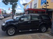 Bán Mitsubishi Pajero đời 2016, màu đen, máy xăng