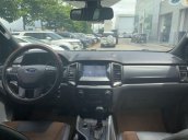 Bán Ford Ranger Wildtrak 3.2 đời 2016, màu trắng, xe nhập, 695tr