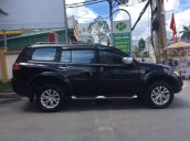 Bán Mitsubishi Pajero đời 2016, màu đen, máy xăng