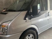 Gia đình bán xe Ford Transit 2019, màu bạc, giá 575tr