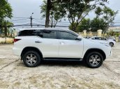 Bán Toyota Fortuner sản xuất năm 2019, màu trắng, 1 chủ từ đầu