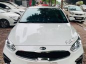 Bán xe Kia Cerato 2019, màu trắng còn mới, giá tốt