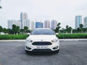 Bán ô tô Ford Focus năm sản xuất 2017, màu trắng, giá tốt