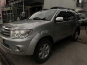 Bán Toyota Fortuner năm 2009, màu xám