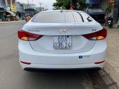 Cần bán Hyundai Elantra 1.6 AT 2015, màu trắng, nhập khẩu nguyên chiếc  