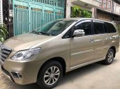 Cần bán Toyota Innova sản xuất năm 2015, màu vàng còn mới 