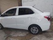 Cần bán Hyundai Grand i10 đời 2019, màu trắng, số sàn