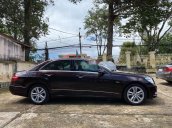 Cần bán xe Mercedes E250 năm 2010 giá cạnh tranh