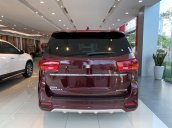 Bán Kia Sedona sản xuất năm 2020, màu đỏ, giao xe nhanh