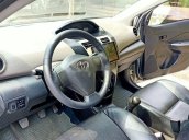 Cần bán lại xe Toyota Vios năm sản xuất 2010, màu bạc