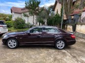 Cần bán xe Mercedes E250 năm 2010 giá cạnh tranh