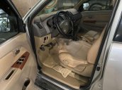 Bán Toyota Fortuner năm 2010, màu bạc, xe chính chủ