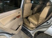 Bán Toyota Fortuner năm 2010, màu bạc, xe chính chủ