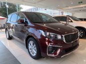 Bán Kia Sedona sản xuất năm 2020, màu đỏ, giao xe nhanh