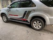 Bán Toyota Fortuner năm 2010, màu bạc, xe chính chủ