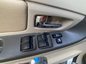 Bán ô tô Toyota Innova sản xuất 2014, màu bạc xe gia đình