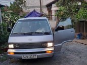 Cần bán gấp Toyota Van năm 1994, màu bạc, xe nhập, 60tr