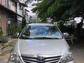 Cần bán xe Toyota Innova năm sản xuất 2008, màu bạc còn mới 