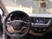 Cần bán xe Hyundai Accent đời 2019, giá cực sốc