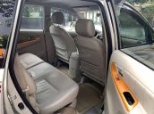 Cần bán lại xe Toyota Innova V năm 2009, màu bạc xe gia đình