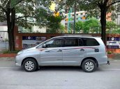 Cần bán lại xe Toyota Innova V năm 2009, màu bạc xe gia đình