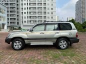 Cần bán Toyota Land Cruiser đời 2005, màu bạc 