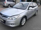 Cần bán Hyundai i30 đời 2009, màu bạc, nhập khẩu còn mới