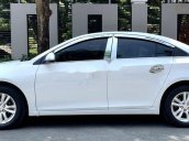 Bán ô tô Chevrolet Cruze 2017, màu trắng còn mới, giá 369tr