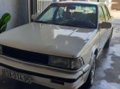 Cần bán Nissan Bluebird đời 1985, màu trắng, giá chỉ 30 triệu