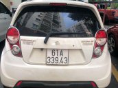 Cần bán xe Chevrolet Spark năm sản xuất 2016, màu trắng chính chủ