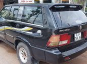 Bán xe Ssangyong Musso năm 2001, màu đen số sàn, giá tốt