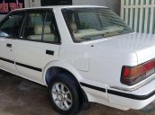 Cần bán Nissan Bluebird đời 1985, màu trắng, giá chỉ 30 triệu