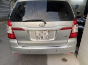 Bán ô tô Toyota Innova sản xuất 2014, màu bạc xe gia đình