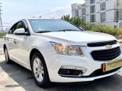 Bán ô tô Chevrolet Cruze 2017, màu trắng còn mới, giá 369tr