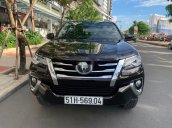 Cần bán xe Toyota Fortuner sản xuất năm 2019, màu đen, giá tốt