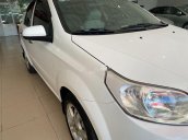 Bán ô tô Chevrolet Aveo năm 2015, màu trắng