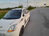 Cần bán lại xe Chevrolet Spark năm 2010, màu trắng, nhập khẩu nguyên chiếc, giá tốt