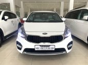 Bán xe Kia Rondo màu trắng, xe đẹp, mới đi 38.000km, có trả góp