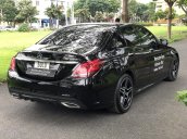 Mercedes-Benz C300 2020 lướt chính hãng, màu đen