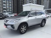 Thanh lý xe Toyota Fortuner 2.4G MT 2017, màu bạc xe đi được 79.000km - Xe chất giá tốt