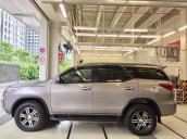 Thanh lý xe Toyota Fortuner 2.4G MT 2019, màu đồng, xe đi được đi 8.700km - xe chất giá tốt