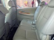 Xe Toyota Innova 2.0V năm sản xuất 2009, màu bạc còn mới 