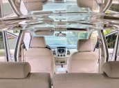 Cần bán lại xe Toyota Innova 2.0V đời 2015, màu bạc xe gia đình, giá 487tr