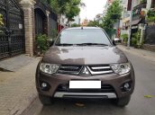 Cần bán xe Mitsubishi Pajero Sport năm 2016, màu xám 