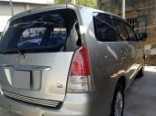 Xe Toyota Innova 2.0V năm sản xuất 2009, màu bạc còn mới 