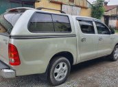 Bán ô tô Toyota Hilux 2011, màu bạc, nhập khẩu nguyên chiếc chính chủ, giá 305tr