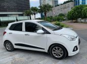 Cần bán Hyundai Grand i10 đời 2015, màu trắng, số tự động